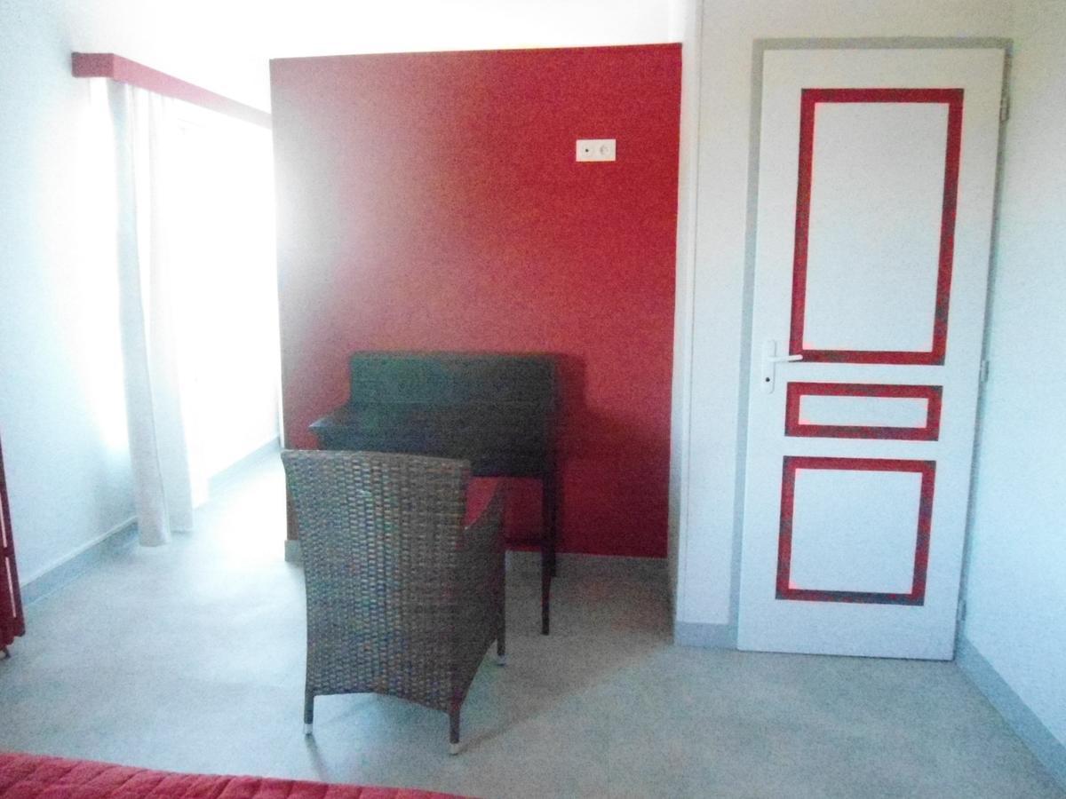 Hotel Le Coton Royan Bagian luar foto