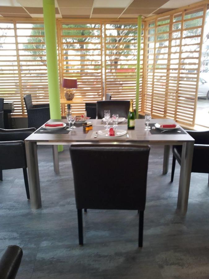 Hotel Le Coton Royan Bagian luar foto
