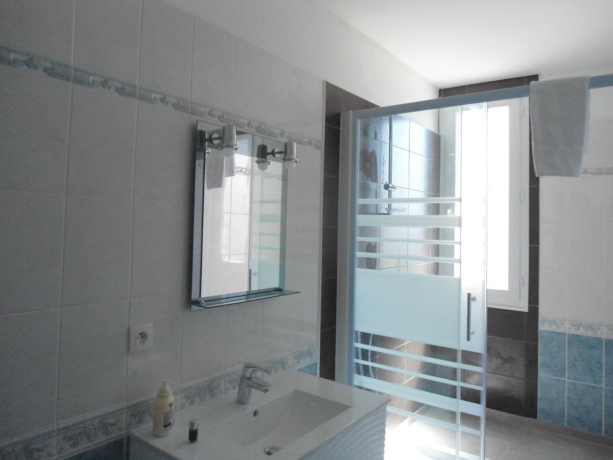 Hotel Le Coton Royan Bagian luar foto